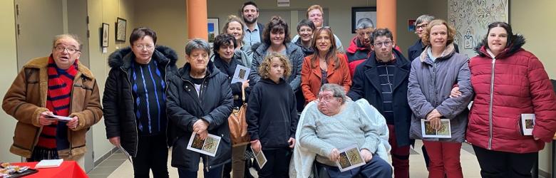 Les auteurs des dessins de la carte de voeux 2023 de la MDPH de l'Aude ont été reçus par la conseillère départementale déléguée au handicap et présidente de la CDAPH, Françoise Navarro-Estalle.
